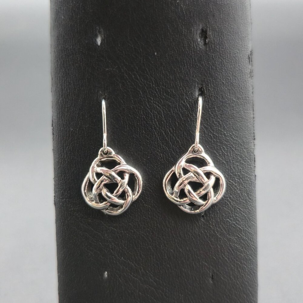 Sterling Silver Celtic Knot Pattern Dangle Earrings A6566